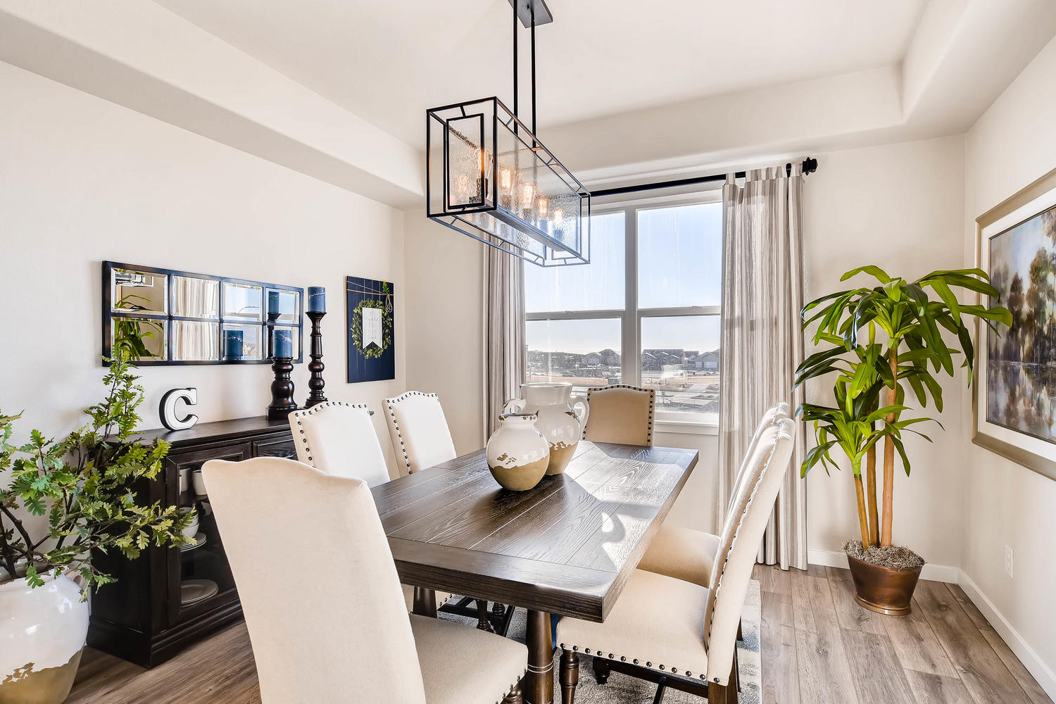 10070 Thrive Lane Colorado, Dining Room