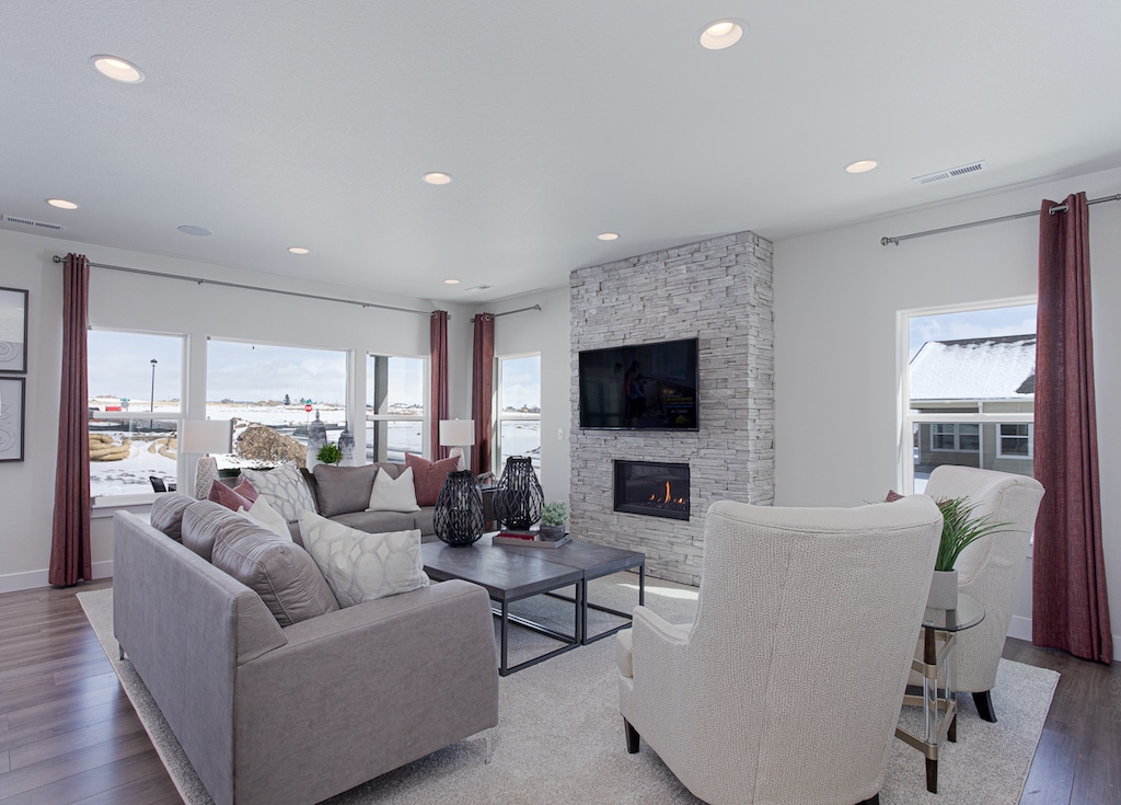 Challenger Homes Colorado Springs Wolf Ranch