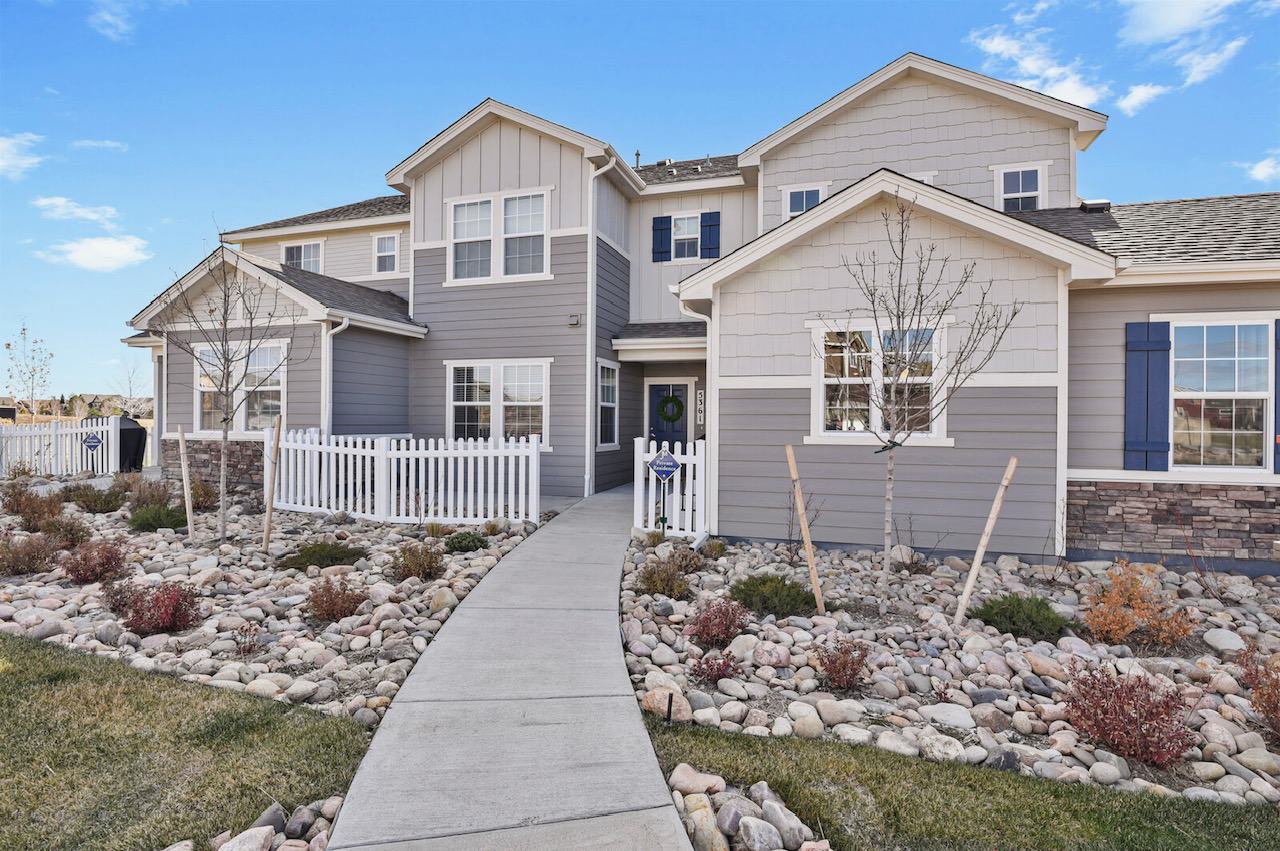 Two storeys home in 5270 Mountain Vista Heights 