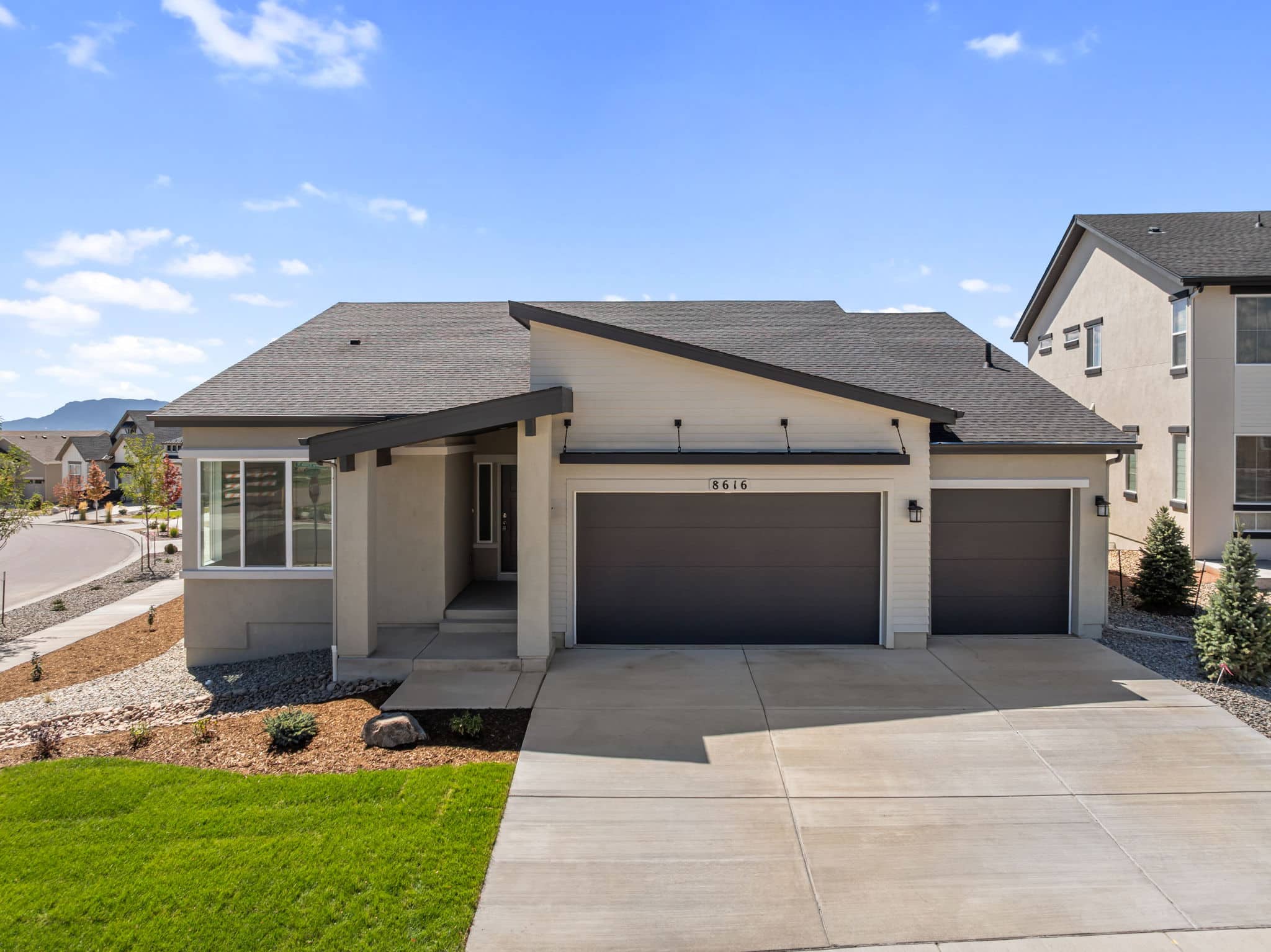 8616 Country Creek Trail