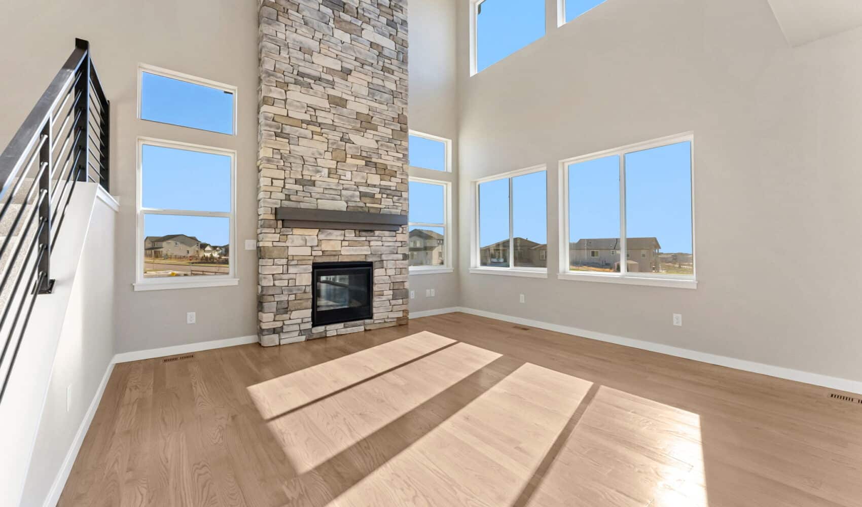 6459 Jennings Way - Vantage Home