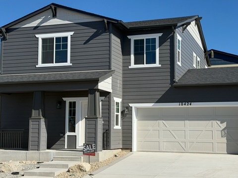 10424 Spry St - 2-Story Ranch Home