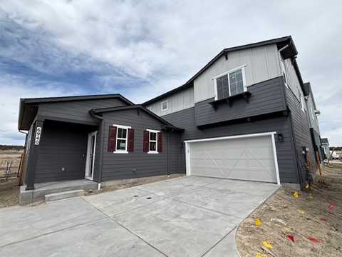 6940 Knapp Dr - 2142 Square feet